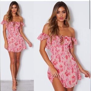 Pink floral patterned romantic off shoulder mini summer dress size xs 💕